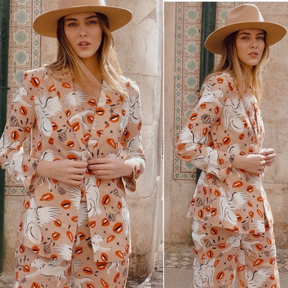 LAS SURENAS Wolf Kisses Lip Amore Print Single Button Linen Loose Fit Blazer - Picture 10 of 16